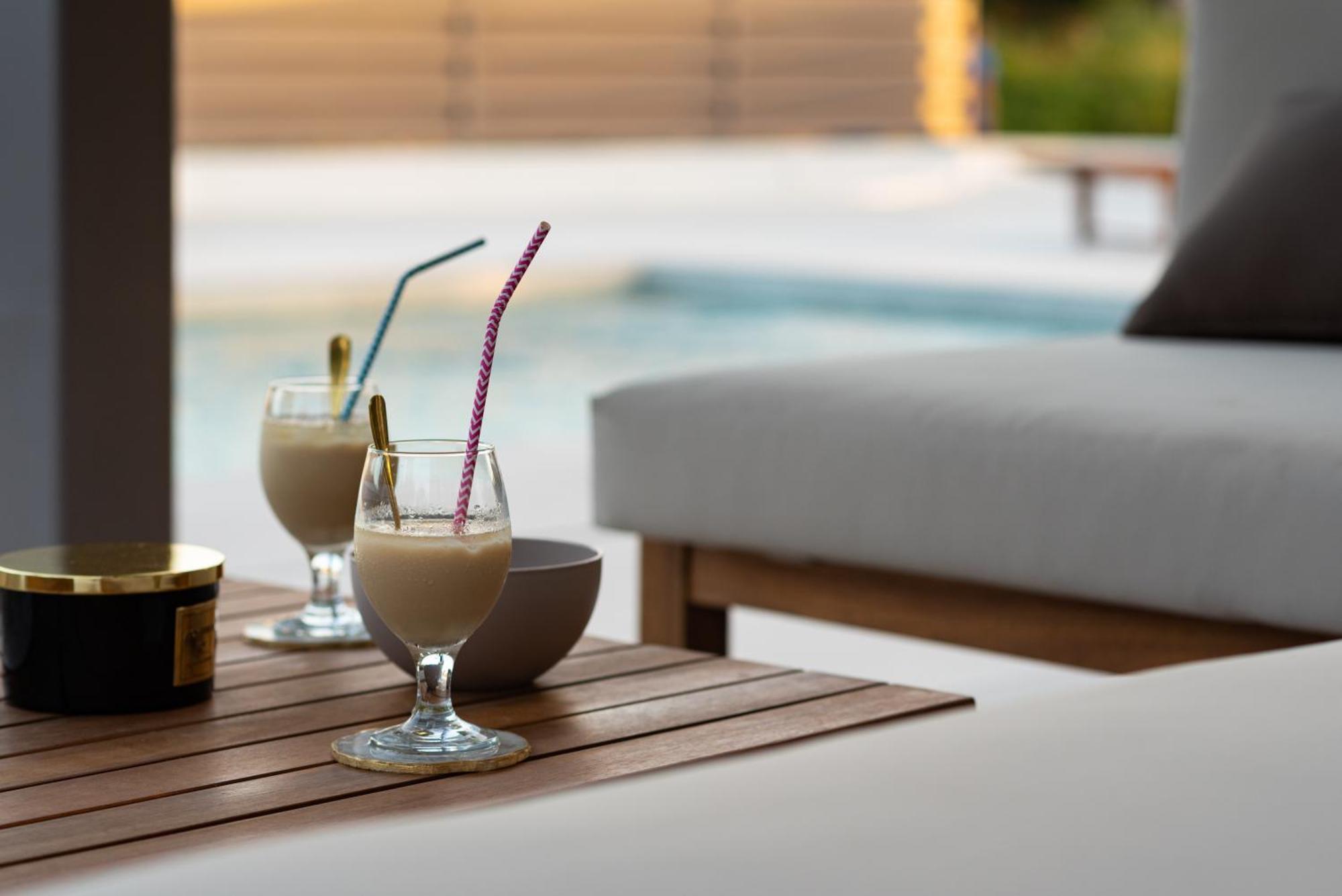 Beach Haven House With Pool And Jacuzzi Kastela Exterior photo